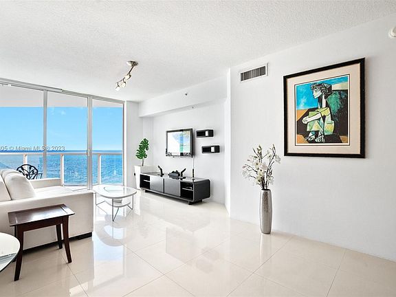 3rd image of 16699 Collins Ave APT 1610