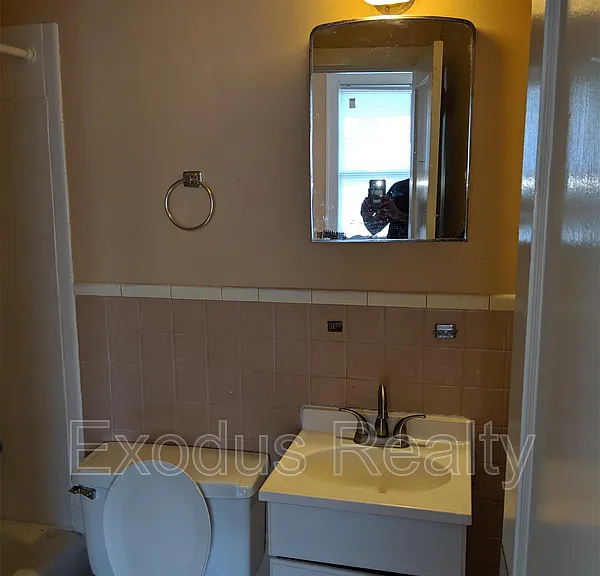 105 Gordon St #5 — Photo 12