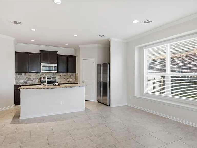 2601 Rough Berry Rd — Photo 11