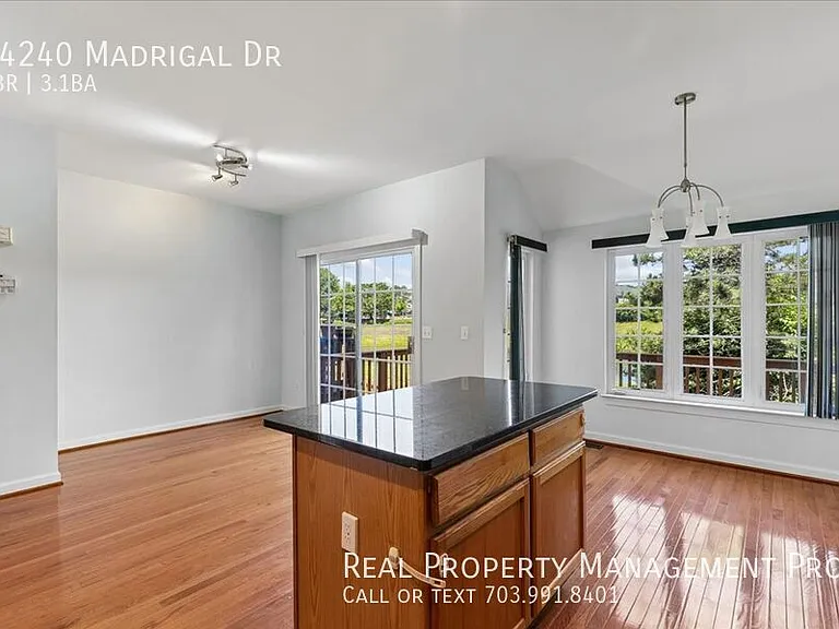 14240 Madrigal Dr — Photo 8
