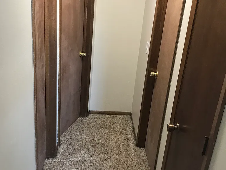 608 NE Wanda Dr #608 — Photo 8