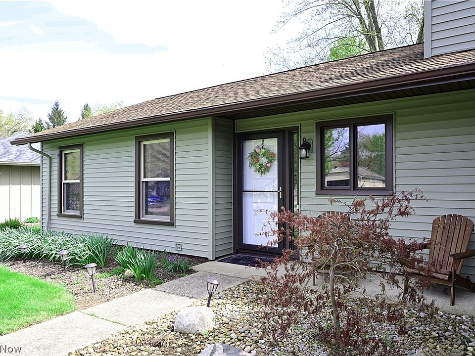 2nd image of 6227 Oakwood Cir