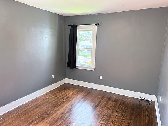 4th image of 7670 Pippin Rd #2