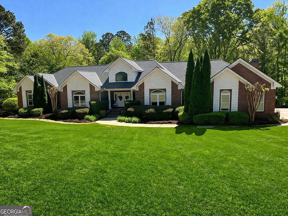 1st image of 125/131 Bentley Dr NW