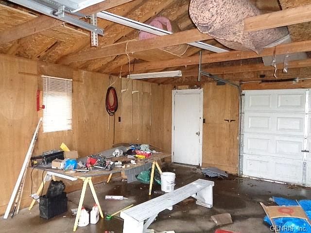 2nd image of 495 Parma Center Rd