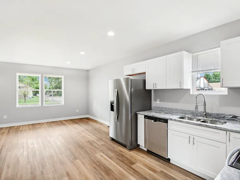 2805 N Talbott St #A — Photo 24