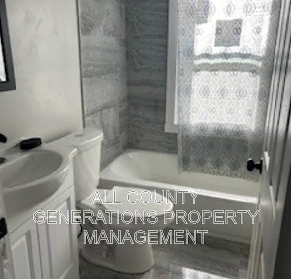 3540 E 133rd St — Photo 13
