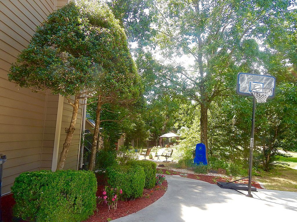 42 Gates Mill Dr, Lawrenceville, GA 30045 Zillow