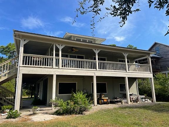 5th image of 801 W Bay Shore Dr
