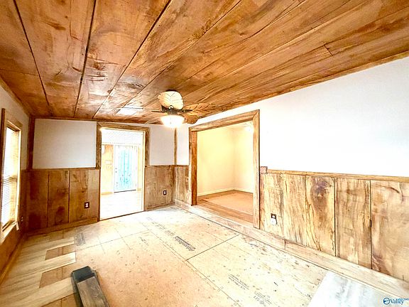 5th image of 2523 Shore Dr