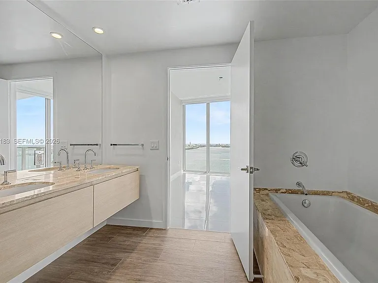 2900 NE 7th Ave #3107 — Photo 9