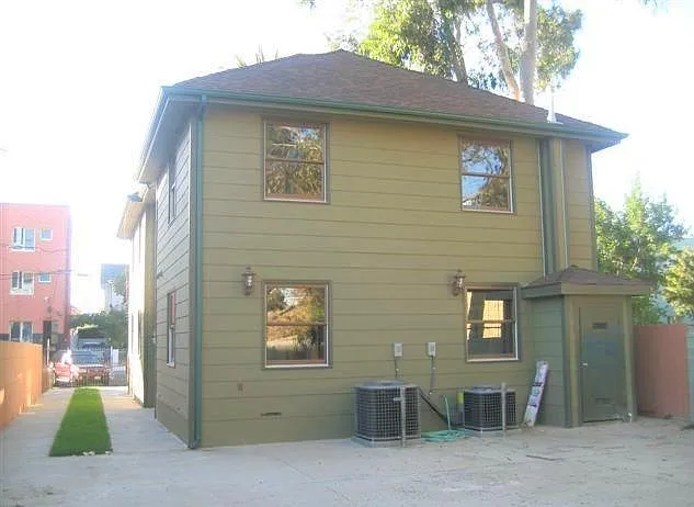3 bed, 1356 sqft, $3,700 — Photo 3