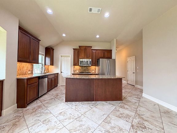 2nd image of 4309 Gleneagles Dr