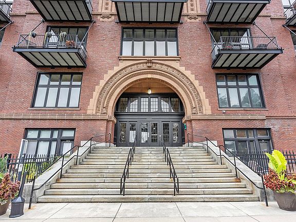 2nd image of 600 Broadway Ave NW APT 212