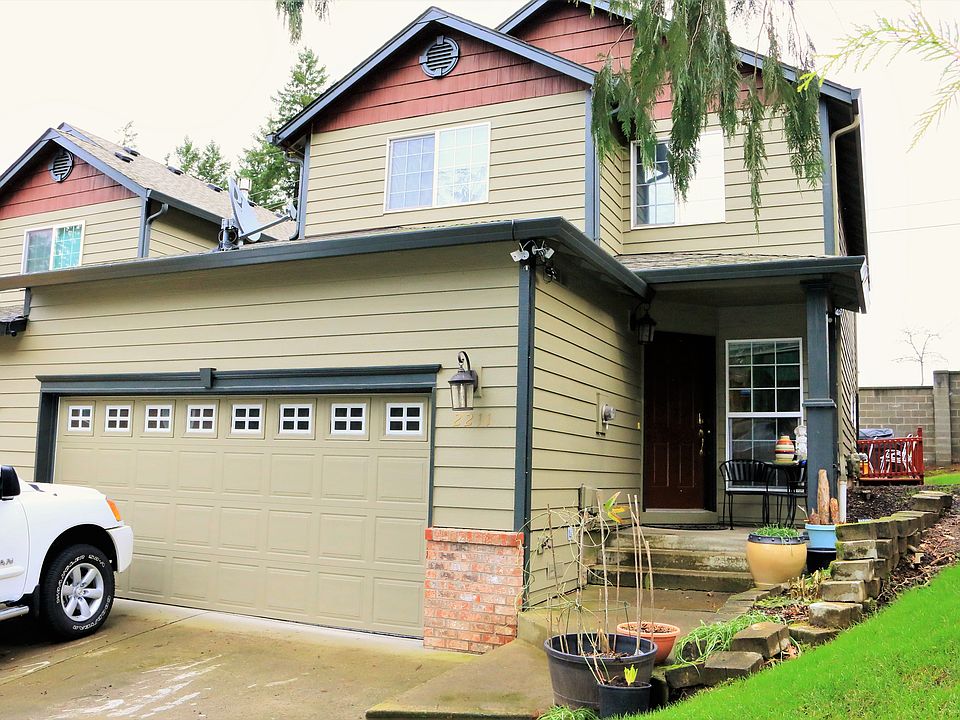 1st image of 2211 NE 137th Ct