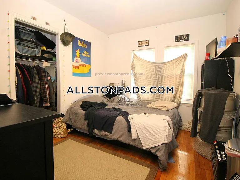 30 Linden St #1 — Photo 6