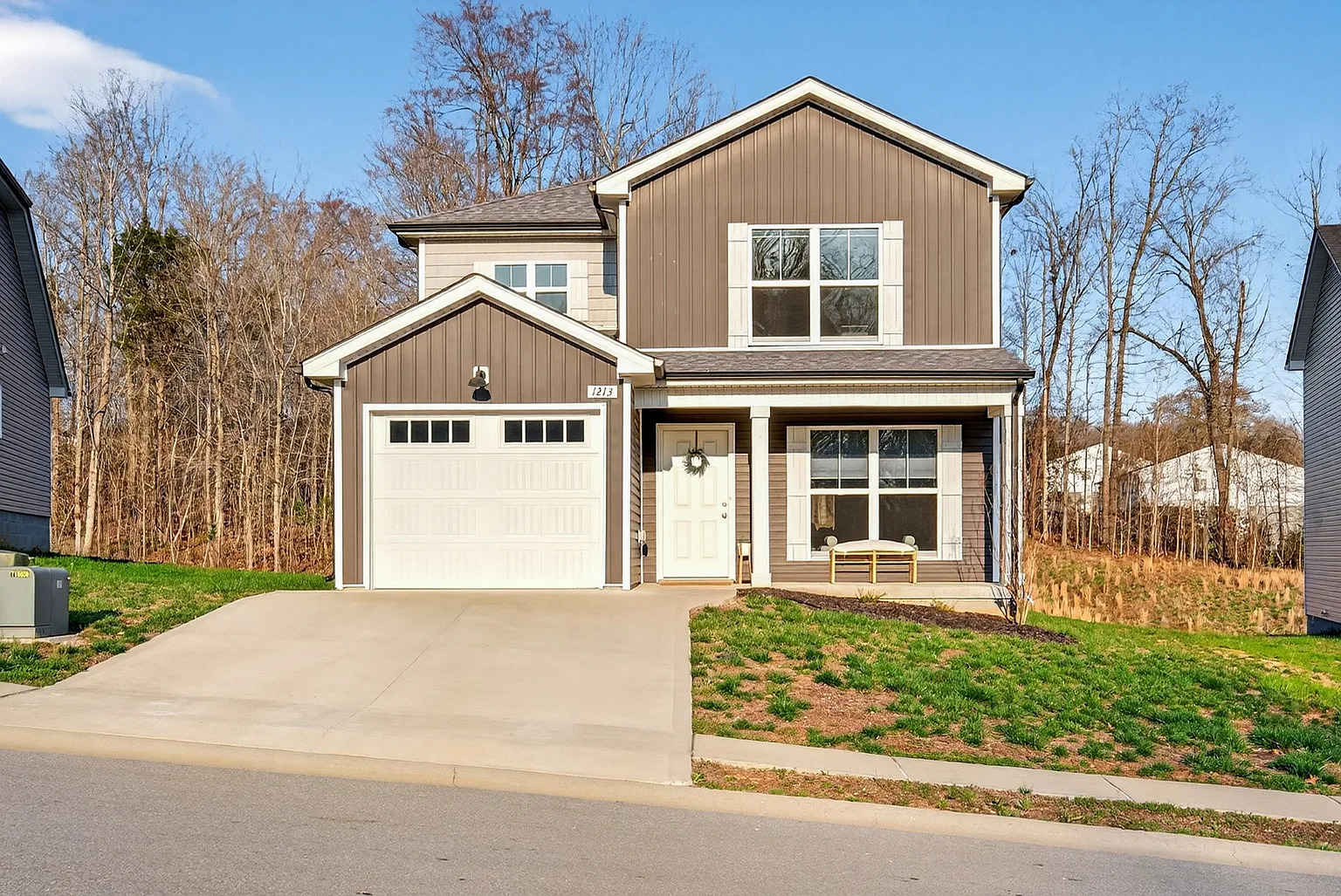 1213 Cottonwood Dr photo 1