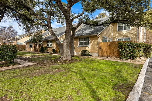 The Arbors at Tallwood Photo 1