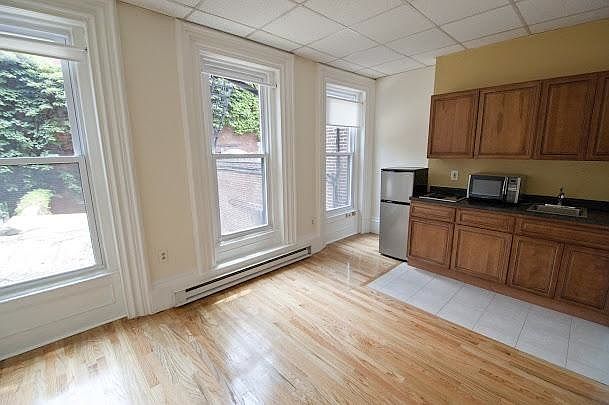 2nd image of 62 Pinckney St APT 2