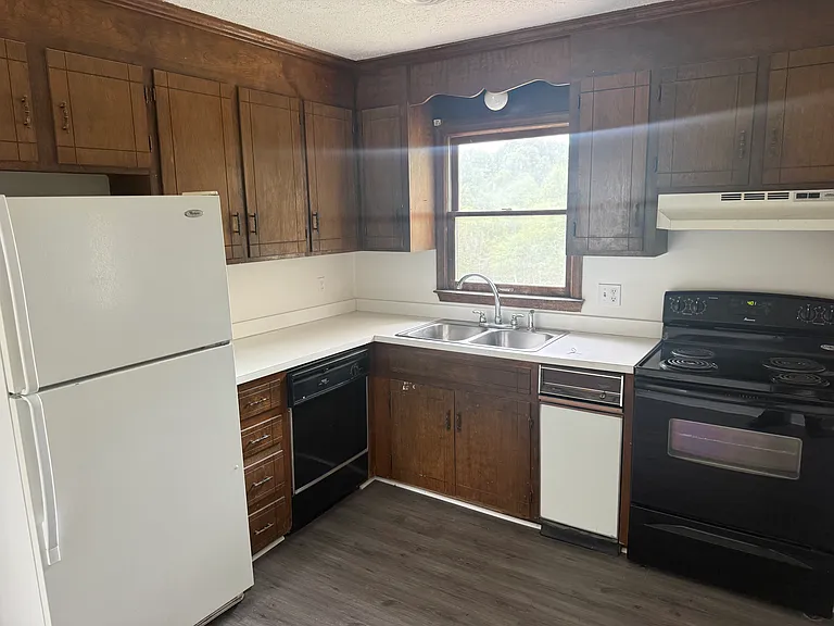 612 Lexington Tpke #101 — Photo 5