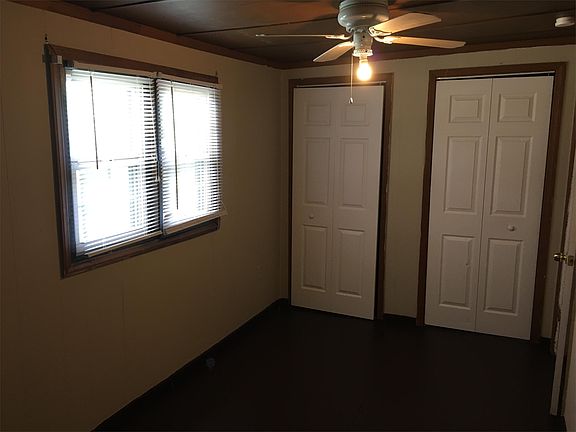 4th image of 64 Hutchins St