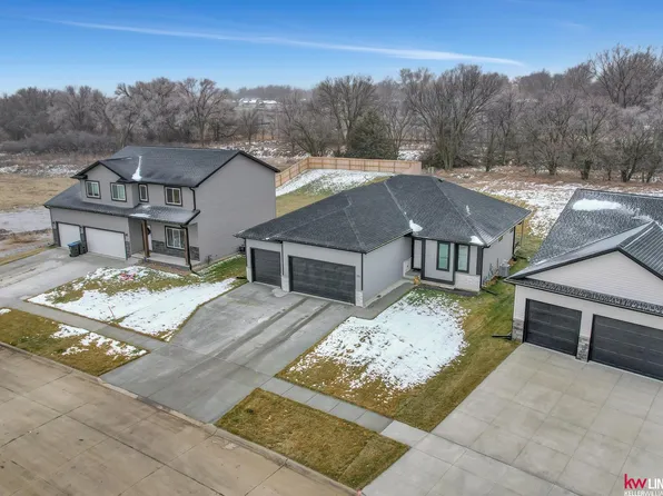 701 S 88th St, Lincoln, NE 68520