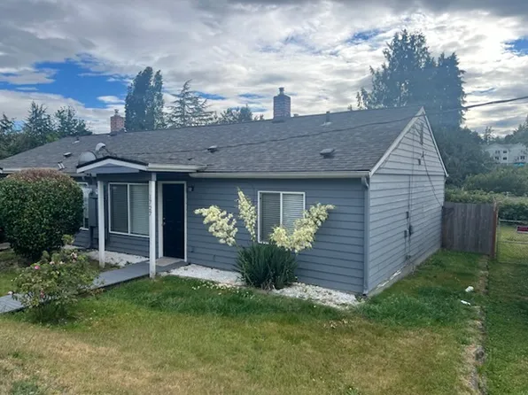 1727 Anderson St #1727, Bremerton, WA 98312