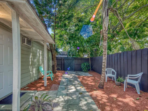 519 S M St, Lake Worth, FL