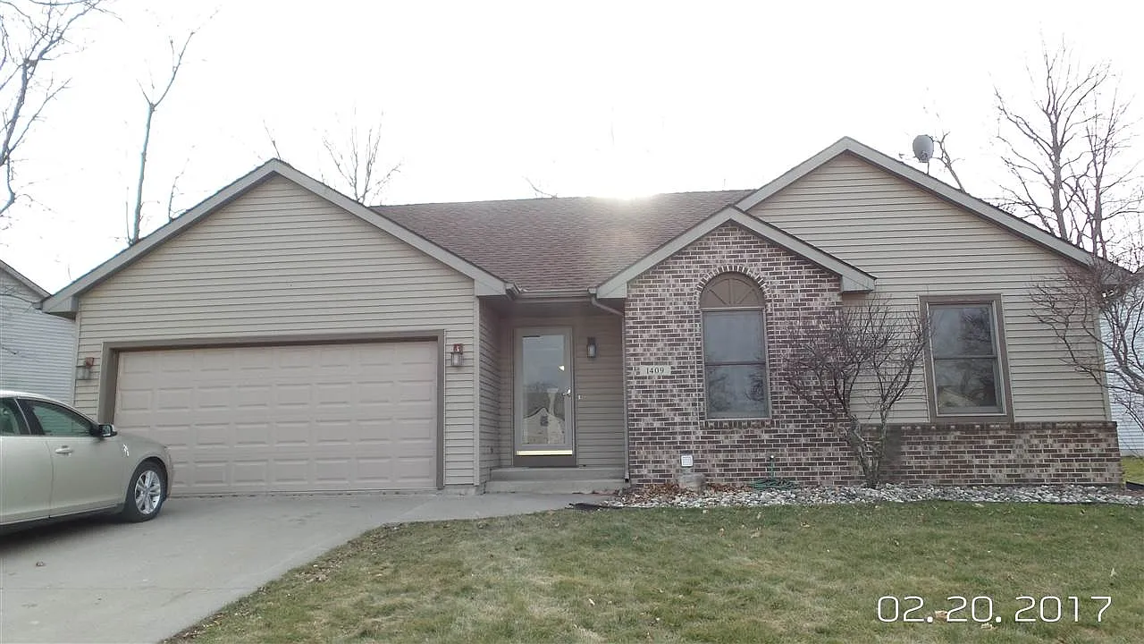 1409 Elm St photo 1