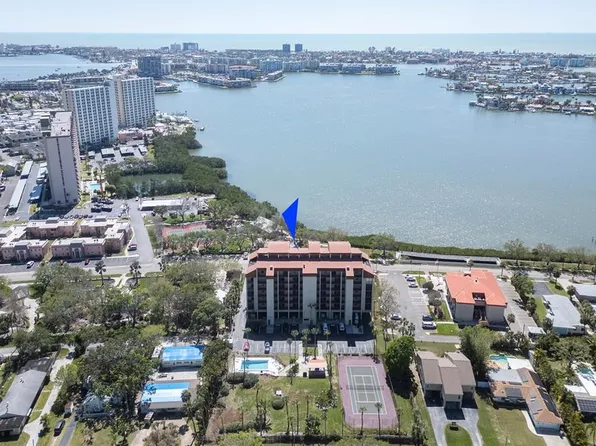 7037 Sunset Dr S APT 205, South Pasadena, FL 33707