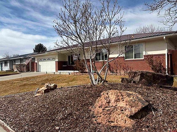 3rd image of 1314 Manchester Drive