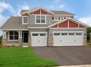 2495 Lakeview Rd, Victoria, MN 55386