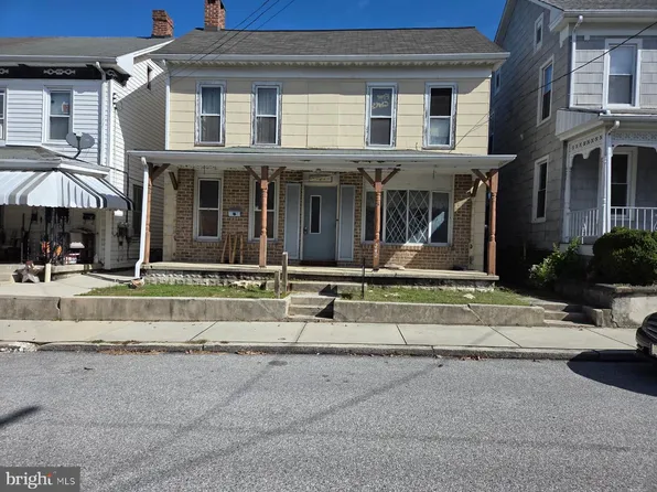 242 Locust St, Hanover, PA 17331