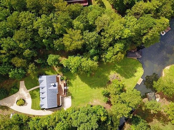 5th image of 180 Sandy Run Dr