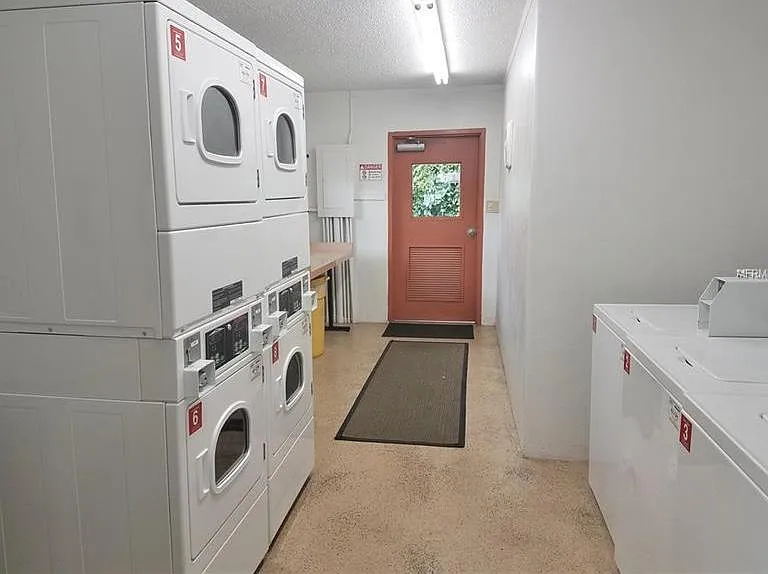 318 Lakeview St #120 — Photo 11