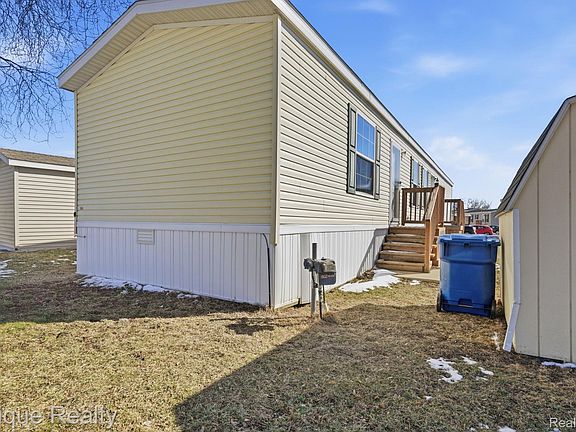 5th image of 11 E Legrand St