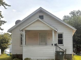 320 Blowers Ave, Waterloo, IA 50703