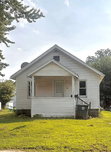 320 Blowers Ave Photo 1