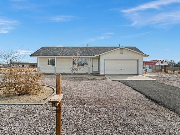 4th image of 4468 Hawk Dr