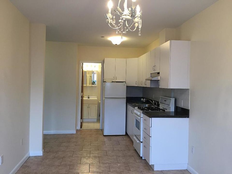 1st image of 3089 31st St APT 4