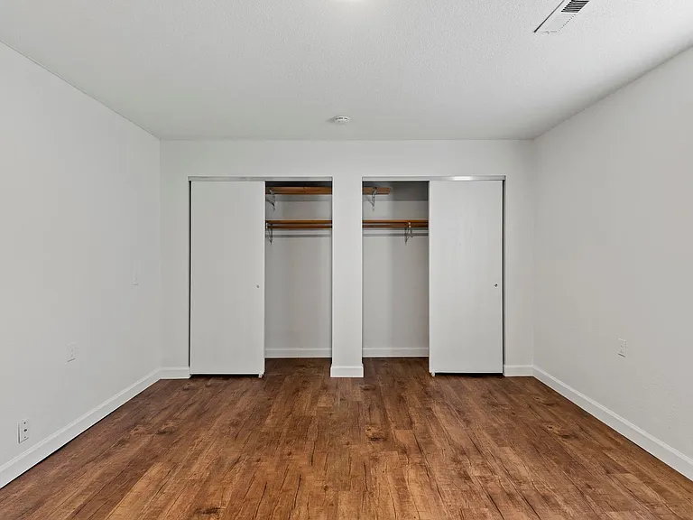 Metro Apartments At Bethalto — Photo 23
