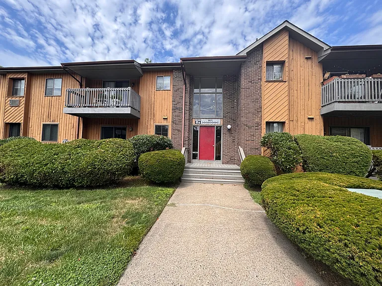 5 Riverview Dr #5 — Photo 8