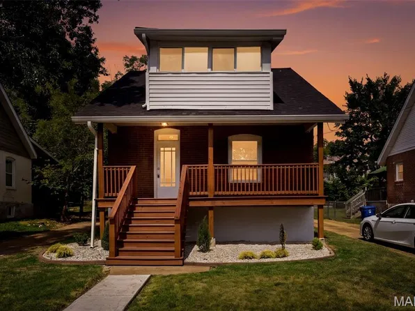 7269 Zephyr Pl, Saint Louis, MO 63143