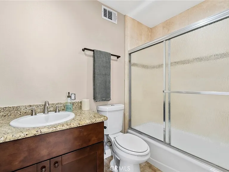 232 Olive Pl — Photo 15