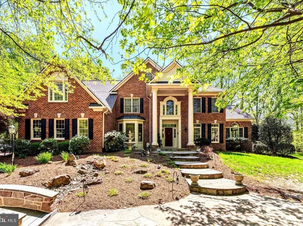 22167 Woodwinds Dr, Leesburg, VA 20175