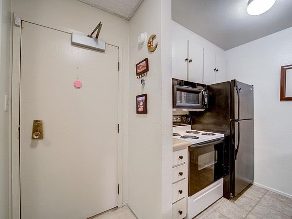 5th image of 6128 Shelter Creek Ln