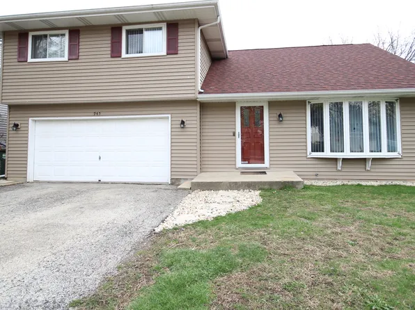 945 French Dr, Mundelein, IL 60060