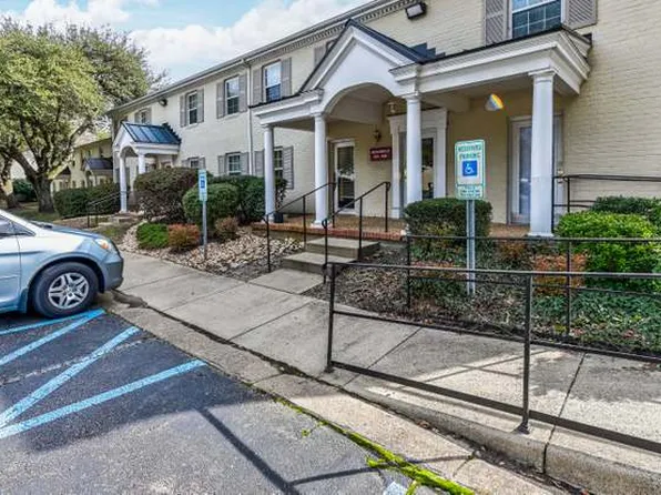 Quarterpath Place Apartments