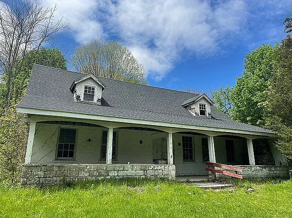 539 Creek Rd, Poughkeepsie, NY