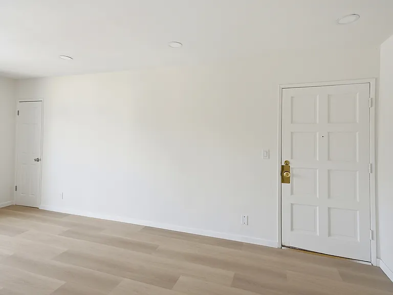 3873 College Ave #5 — Photo 5